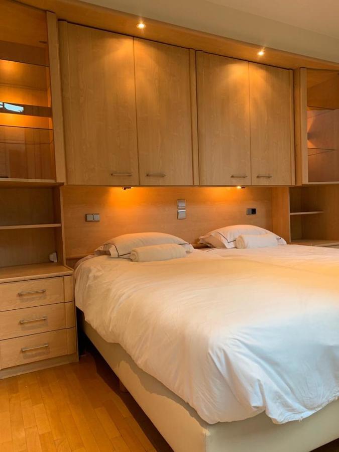 Lovely Two Bedroom Apartment With Free Parking Antwerpen Kültér fotó