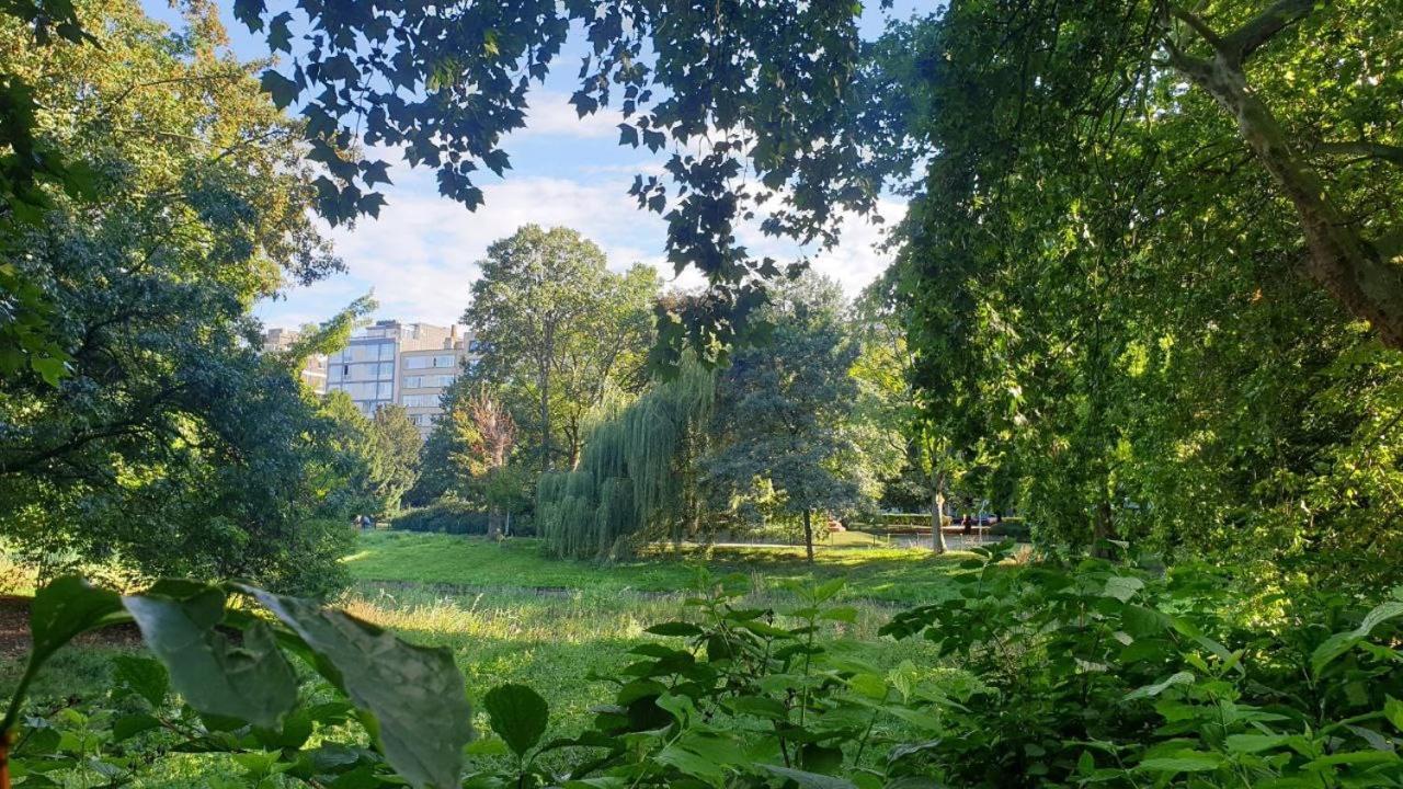 Lovely Two Bedroom Apartment With Free Parking Antwerpen Kültér fotó